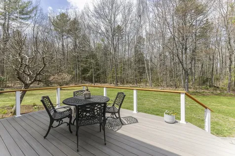 9 Picnic Hill Road Freeport ME 04032