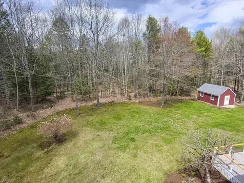 9 Picnic Hill Road Freeport ME 04032
