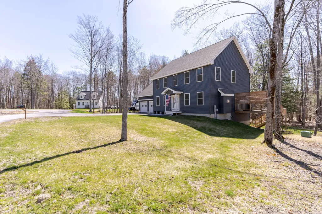 32 Haflinger Lane Berwick ME 03901