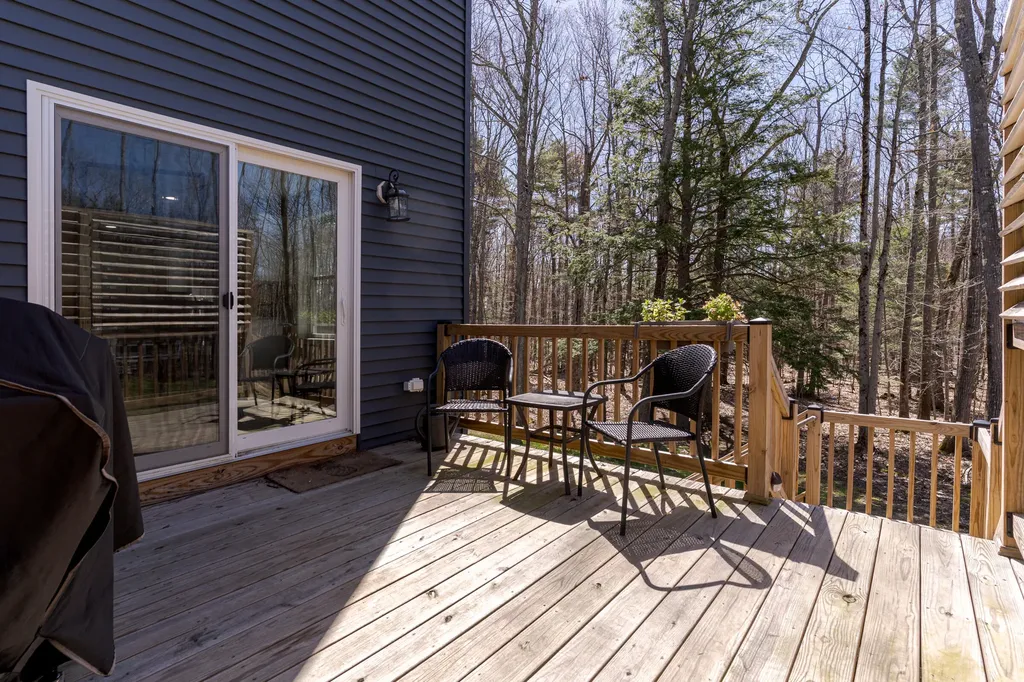 32 Haflinger Lane Berwick ME 03901