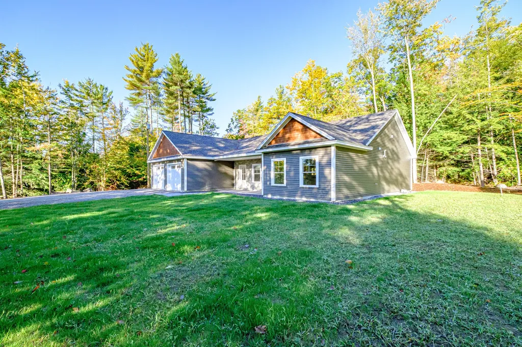 23 Harvest Lane Bridgton ME 04009