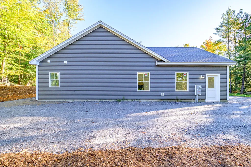 23 Harvest Lane Bridgton ME 04009