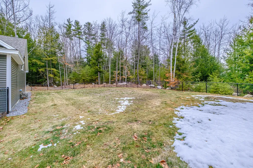 23 Harvest Lane Bridgton ME 04009