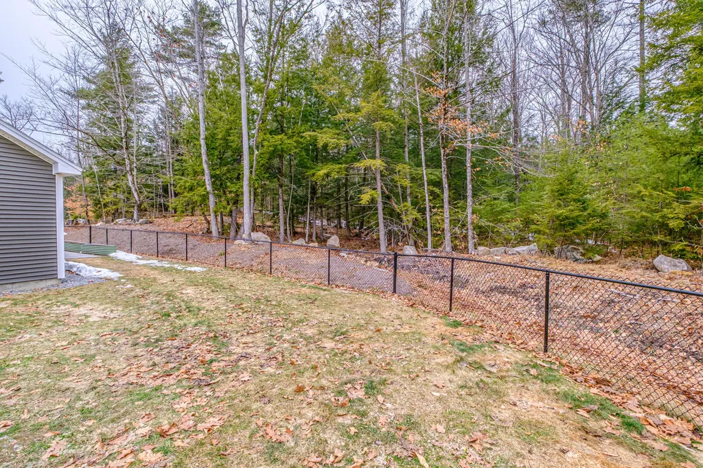 23 Harvest Lane Bridgton ME 04009