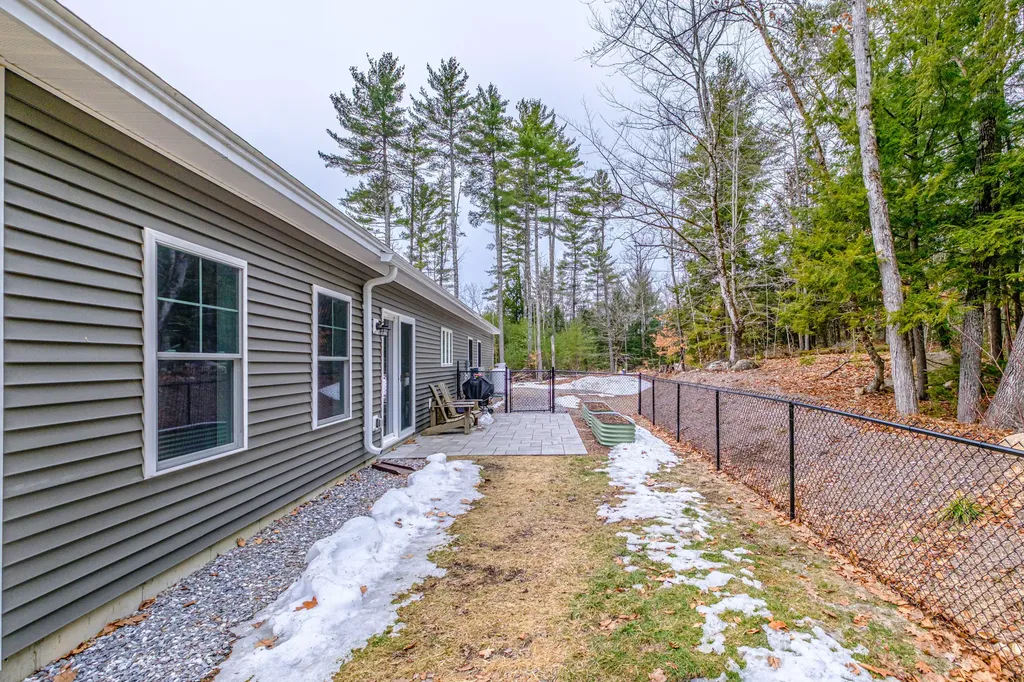 23 Harvest Lane Bridgton ME 04009