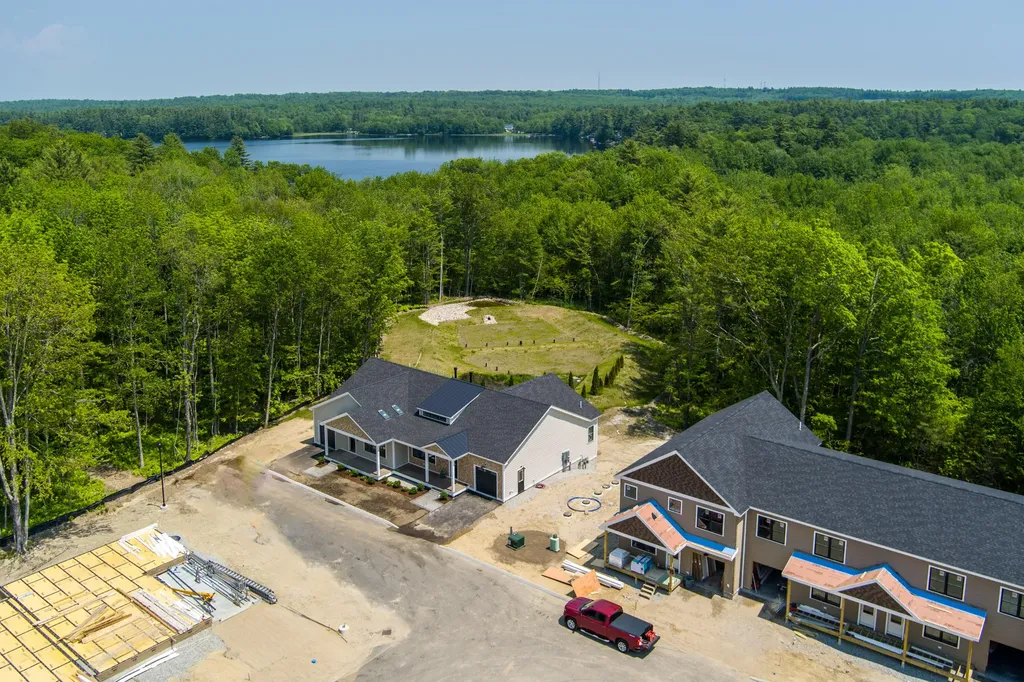 25 Daybreak Lane Windham ME 04062
