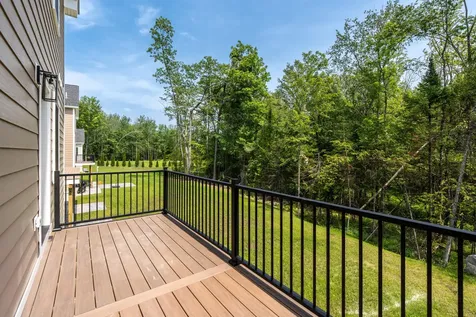 25 Daybreak Lane Windham ME 04062