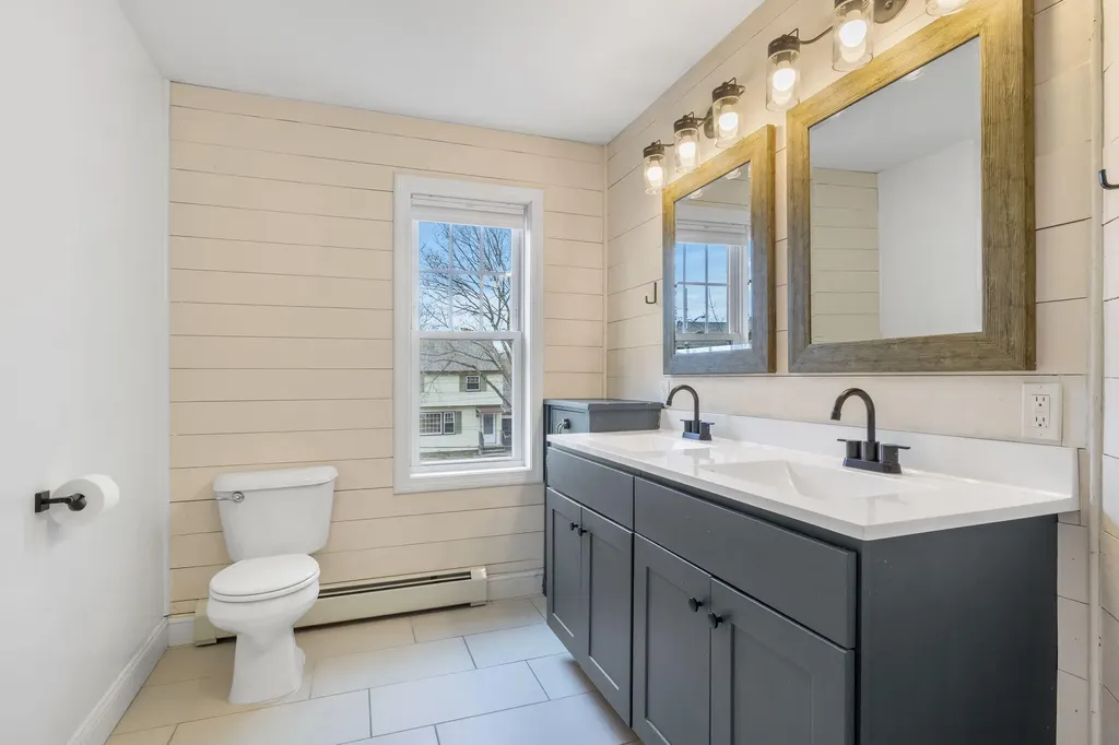 74 Arlington Avenue Westbrook ME 04092