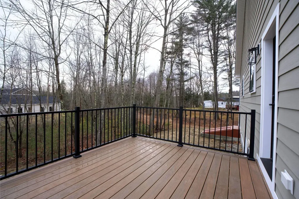 14 Daybreak Lane Windham ME 04062
