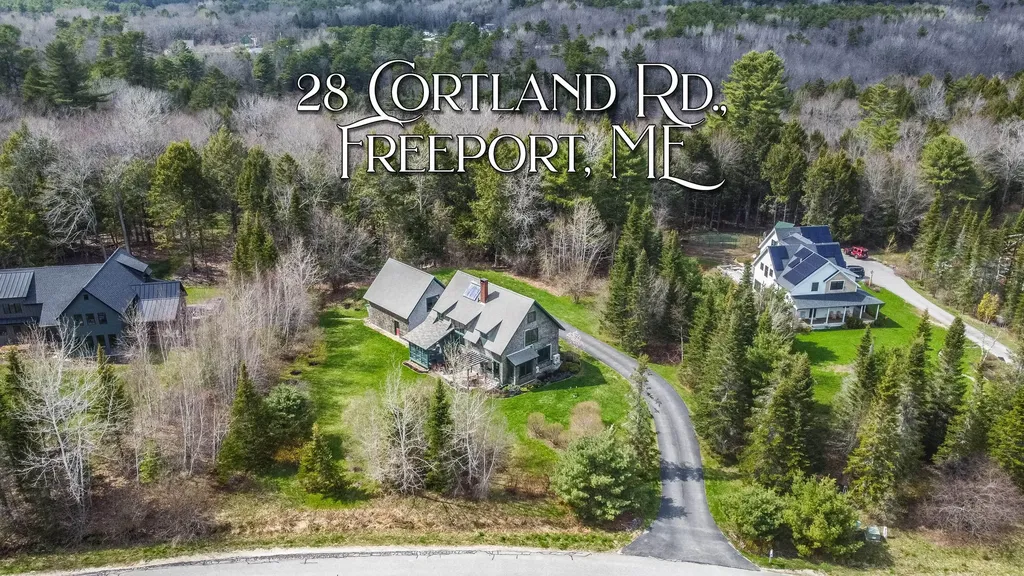 28 Cortland Road Freeport ME 04032
