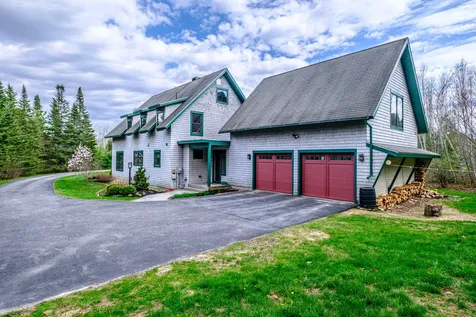 28 Cortland Road Freeport ME 04032