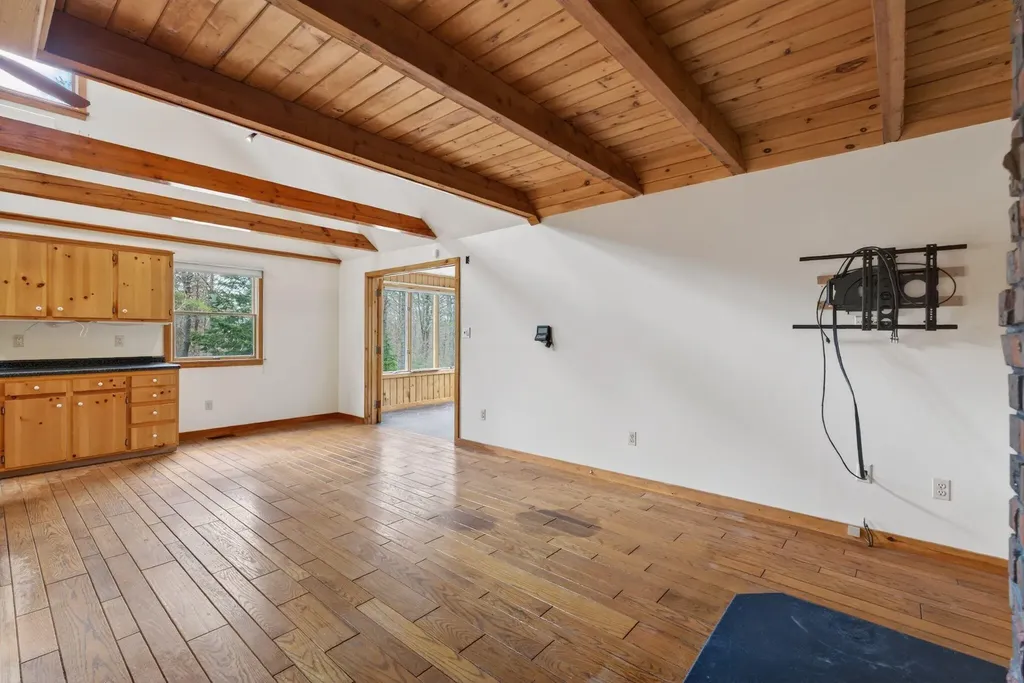 52 Ripley Hill Road Sabattus ME 04280