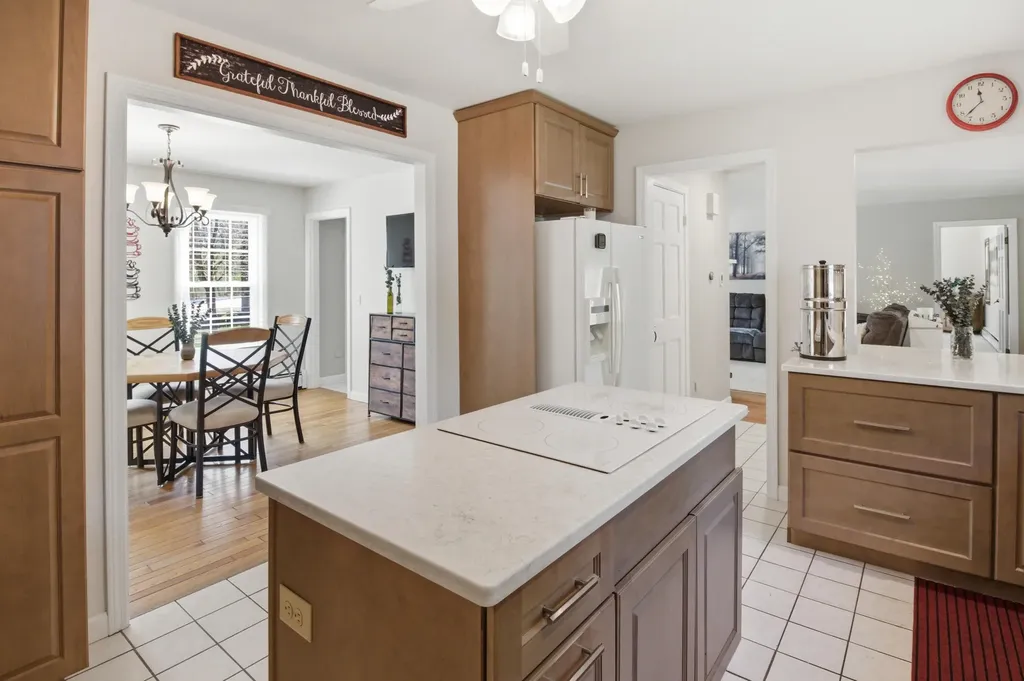 1520 Perkins Ridge Road Auburn ME 04210