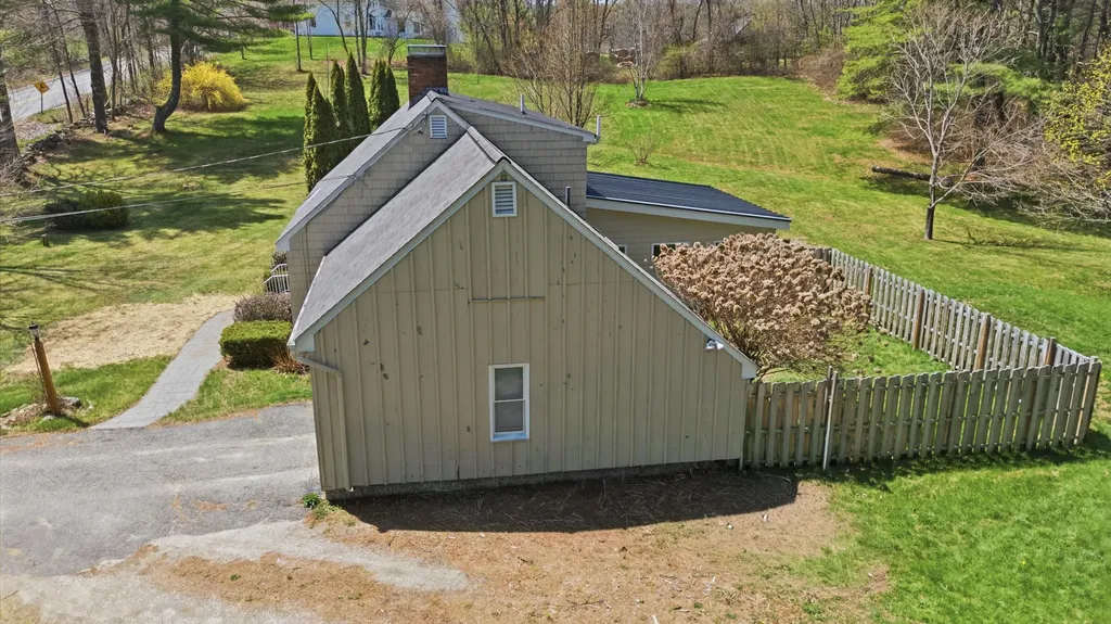 1520 Perkins Ridge Road Auburn ME 04210