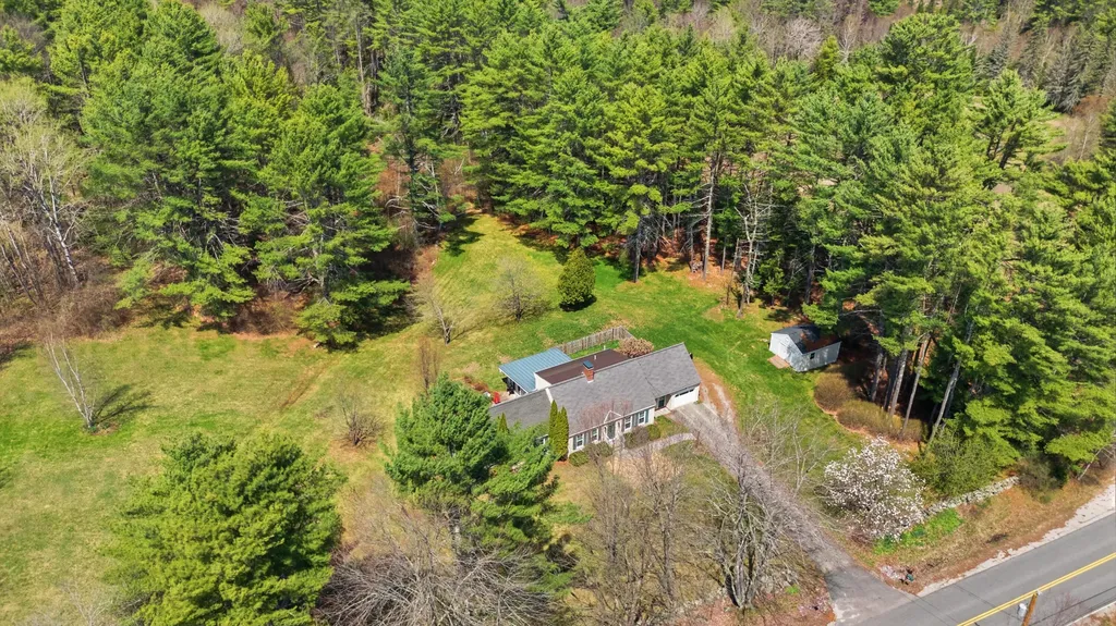 1520 Perkins Ridge Road Auburn ME 04210