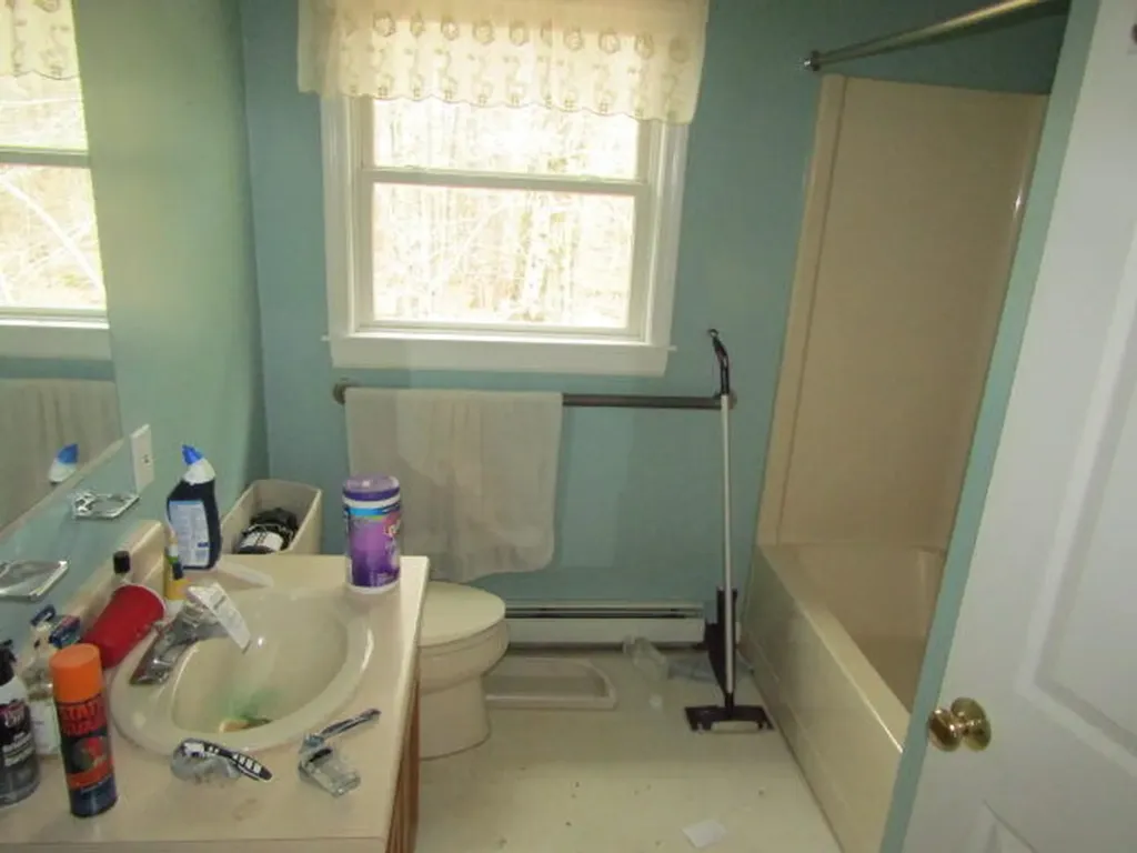530 River Road Woolwich ME 04579