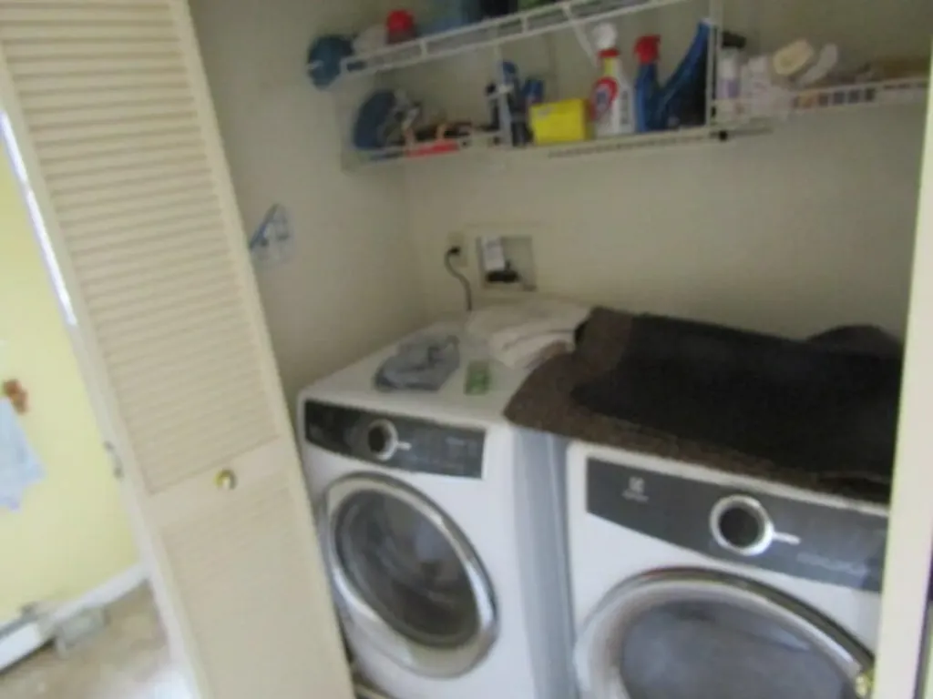 530 River Road Woolwich ME 04579