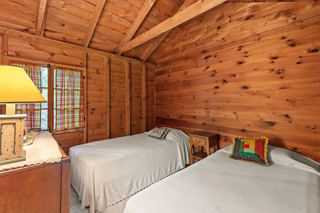 8 Golden Way New Gloucester ME 04260