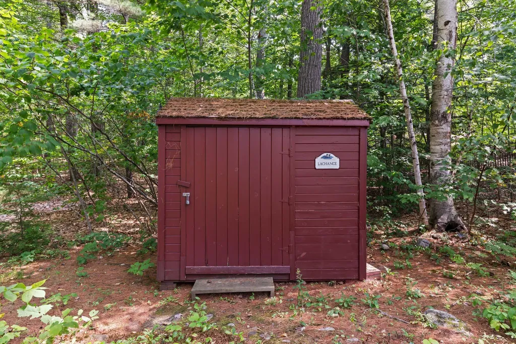 8 Golden Way New Gloucester ME 04260