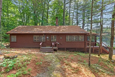 8 Golden Way New Gloucester ME 04260