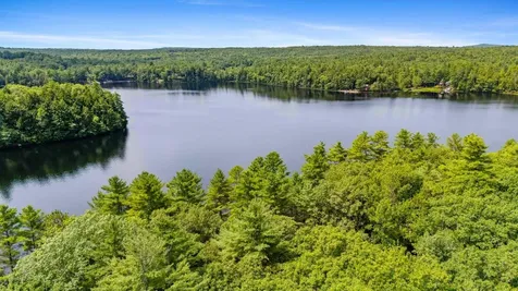 8 Golden Way New Gloucester ME 04260