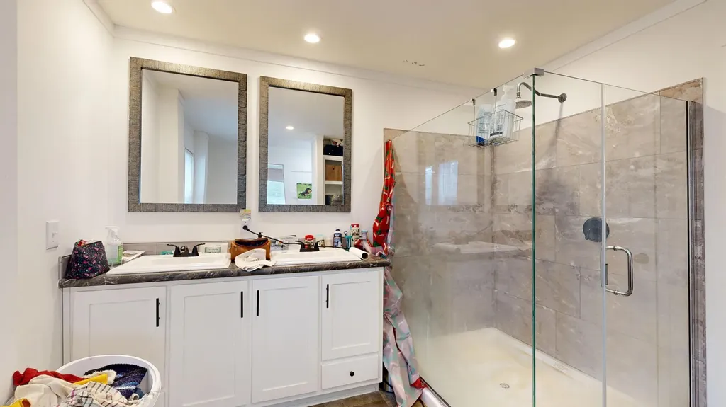 38 S Greenridge Heights Oakland ME 04963