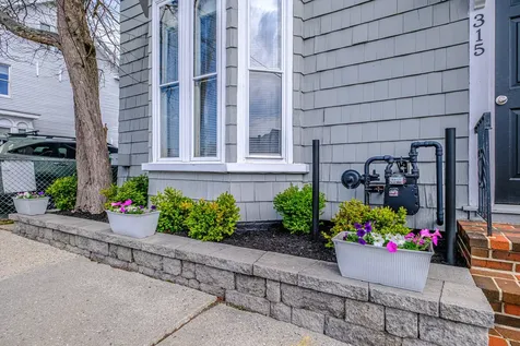 315 Brackett Street Portland ME 04102