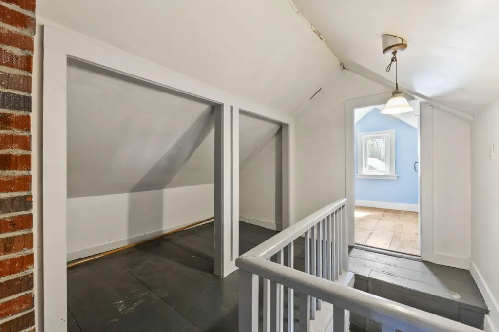 261 Northeast Road Standish ME 04084