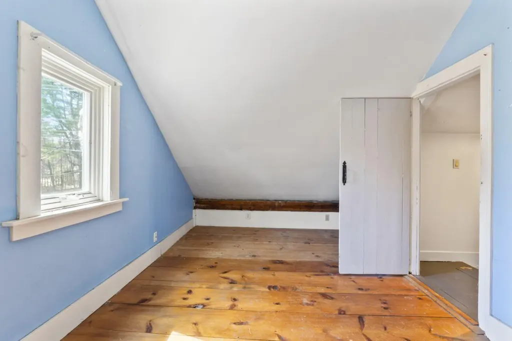 261 Northeast Road Standish ME 04084