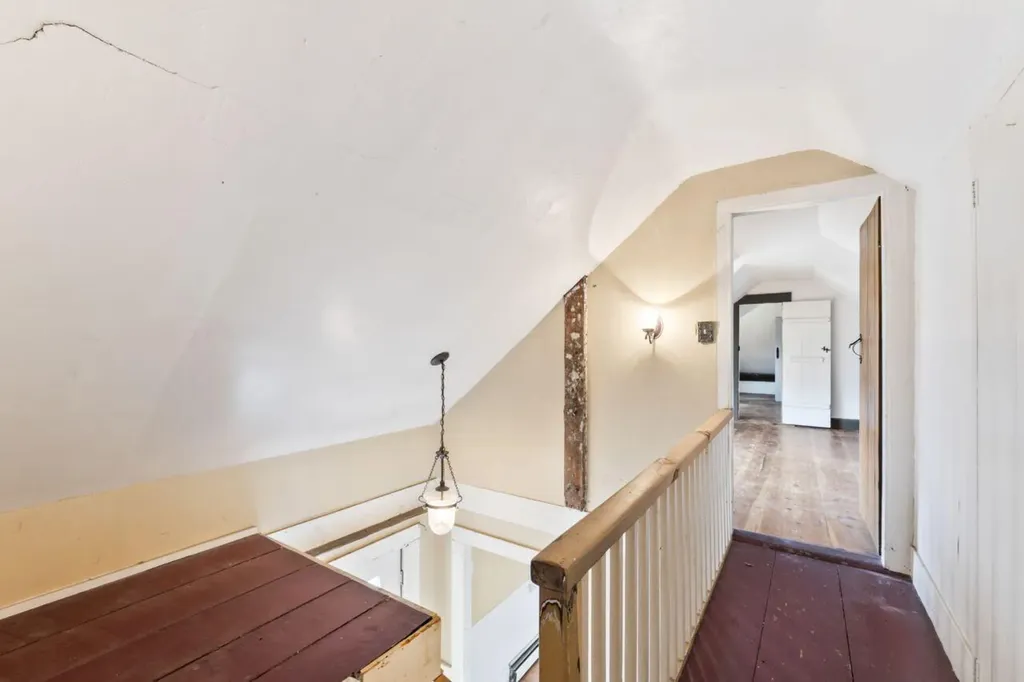 261 Northeast Road Standish ME 04084