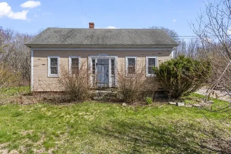 261 Northeast Road Standish ME 04084