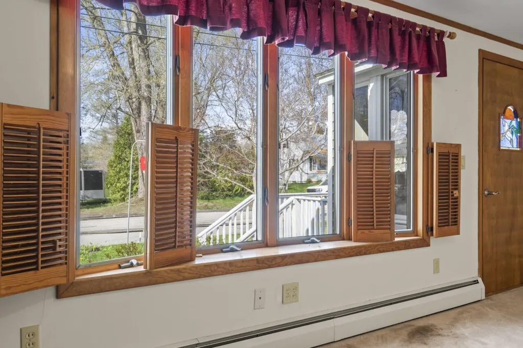 3 Douglas Street Lisbon ME 04252
