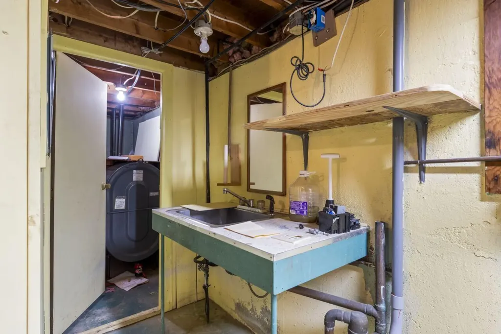3 Douglas Street Lisbon ME 04252
