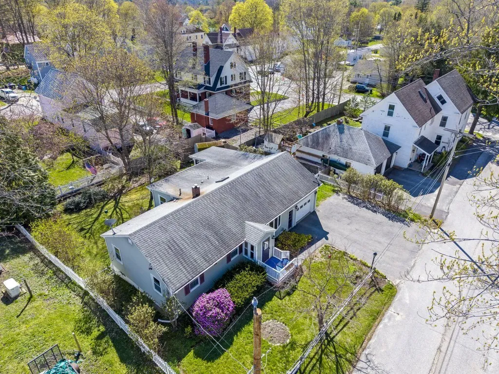 3 Douglas Street Lisbon ME 04252