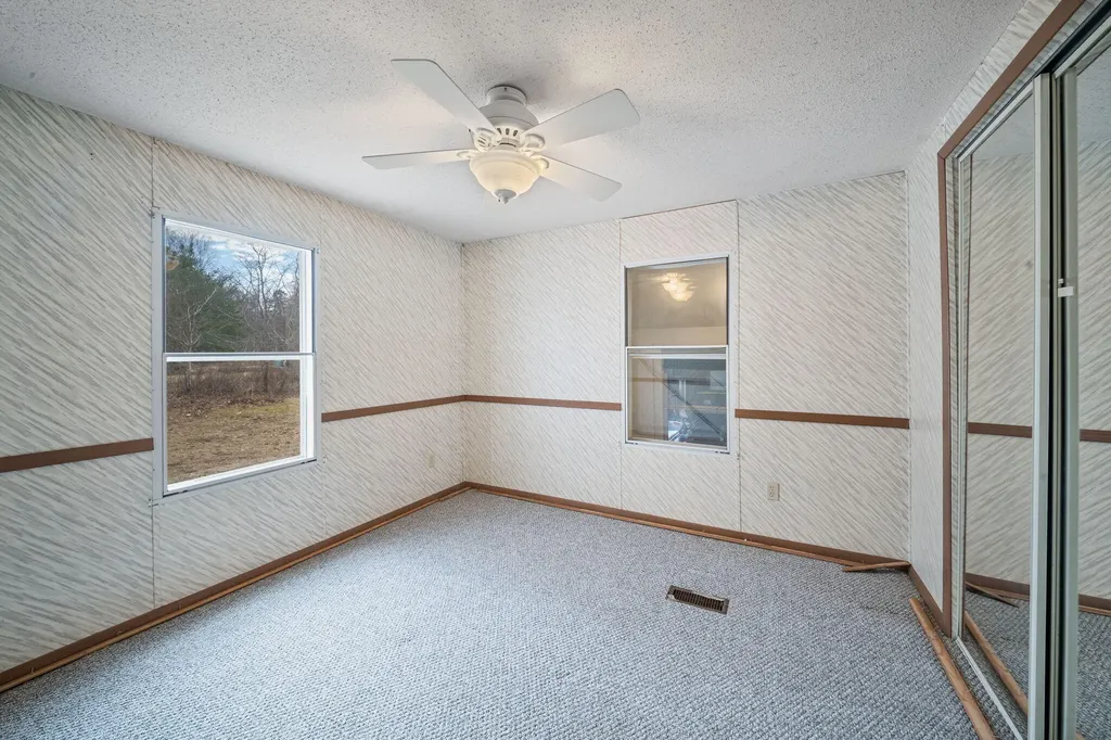 13 Alder Lane South Thomaston ME 04858