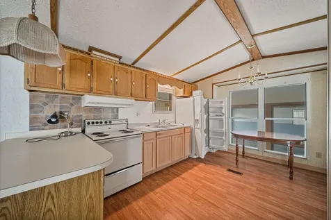13 Alder Lane South Thomaston ME 04858