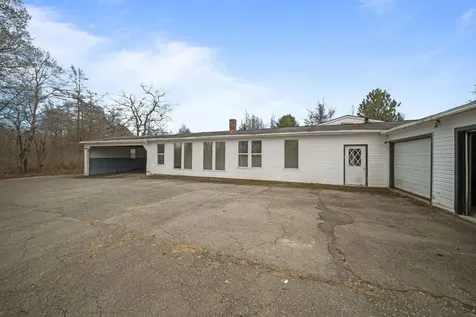 13 Alder Lane South Thomaston ME 04858