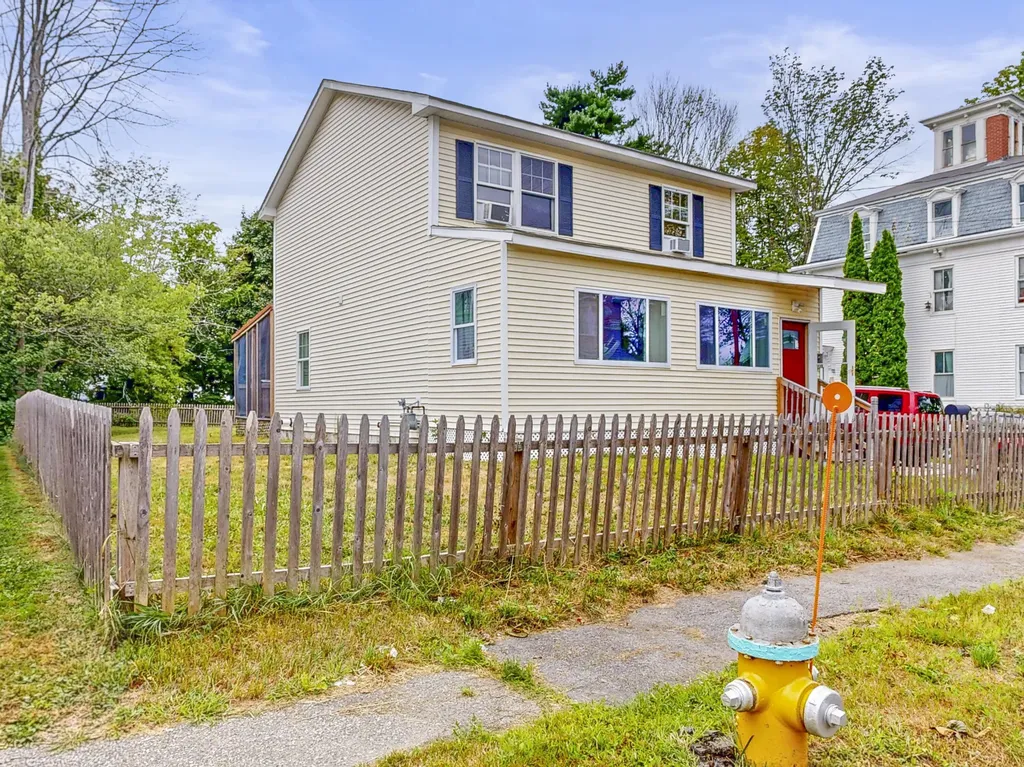77 Mechanic Street Westbrook ME 04092