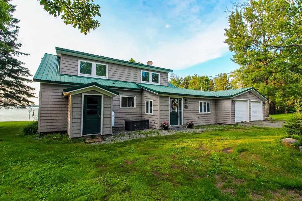 3849 Rockwood Road Rockwood T1 R1 Nbkp ME 04478