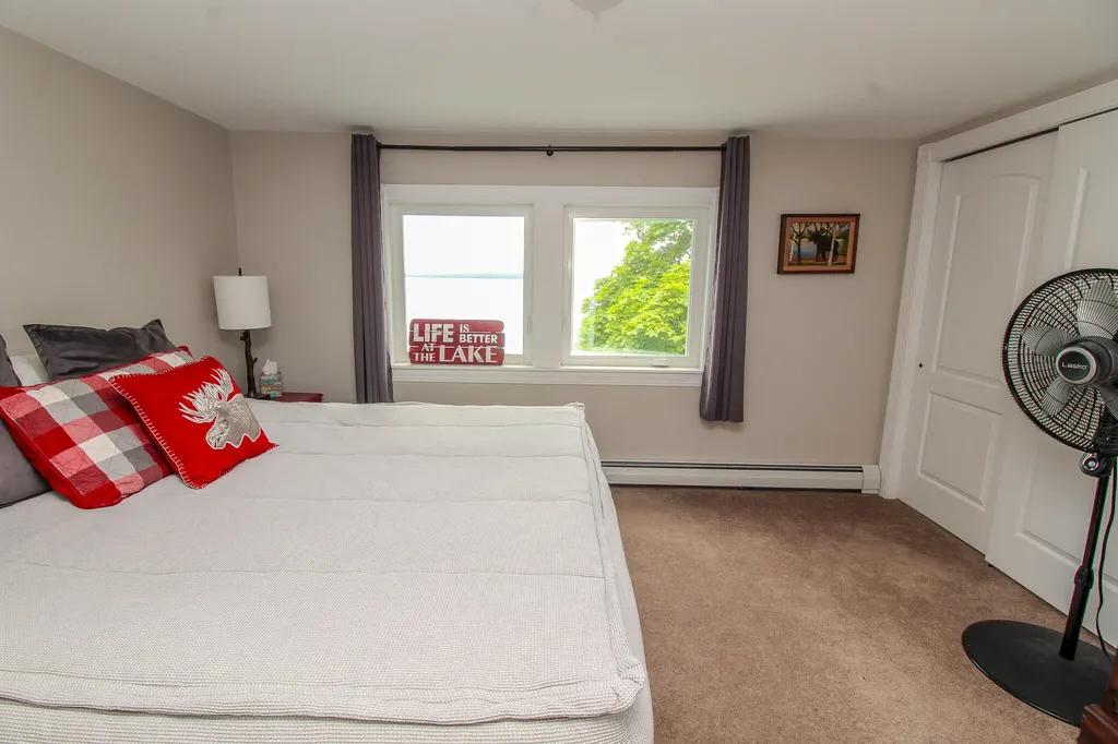 3849 Rockwood Road Rockwood T1 R1 Nbkp ME 04478