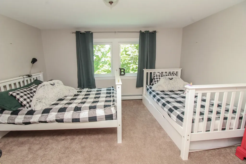 3849 Rockwood Road Rockwood T1 R1 Nbkp ME 04478