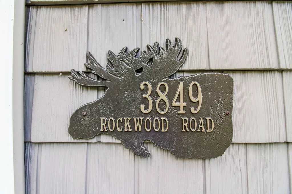 3849 Rockwood Road Rockwood T1 R1 Nbkp ME 04478
