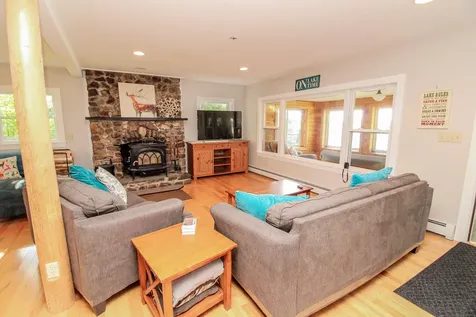3849 Rockwood Road Rockwood T1 R1 Nbkp ME 04478
