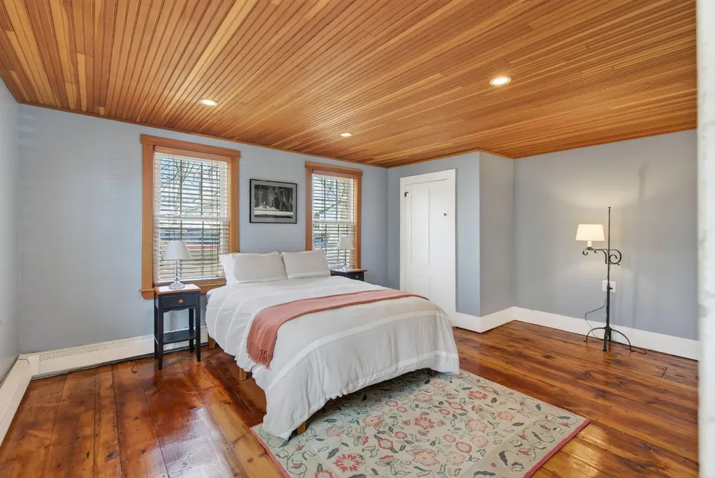 124 Mitchell Road South Portland ME 04106
