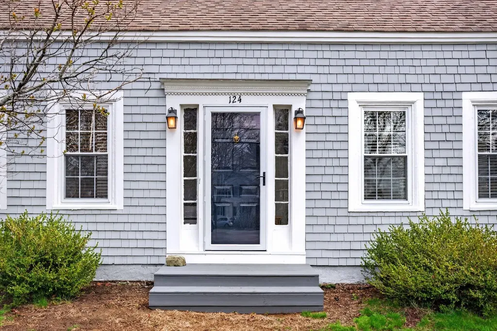 124 Mitchell Road South Portland ME 04106
