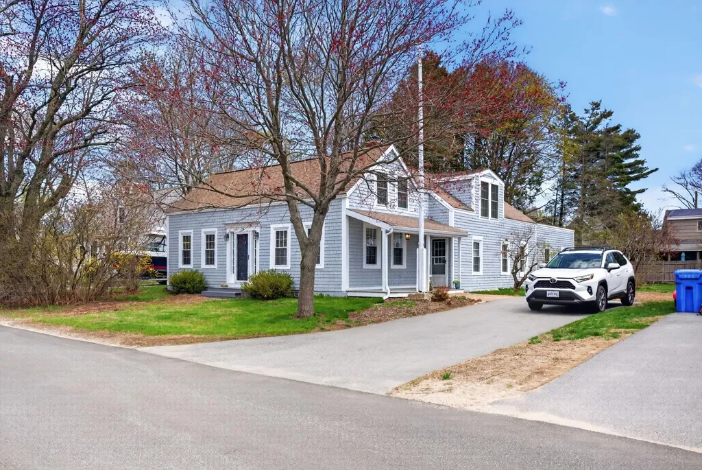 124 Mitchell Road South Portland ME 04106
