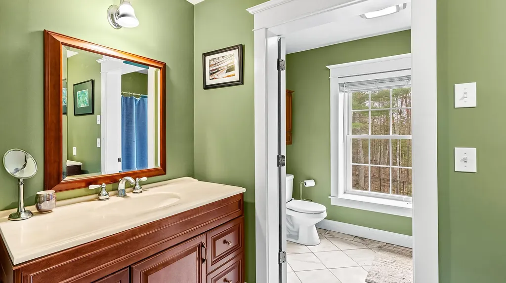 39 Eaton Ridge Drive Holden ME 04429