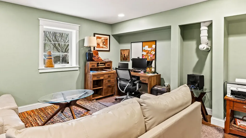 39 Eaton Ridge Drive Holden ME 04429
