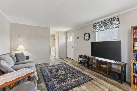 9 Circus Place Brunswick ME 04011