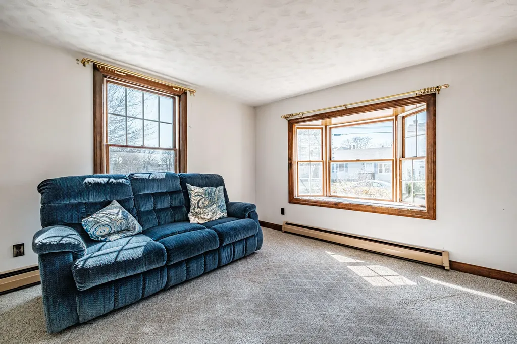22 Davis Street Portland ME 04102